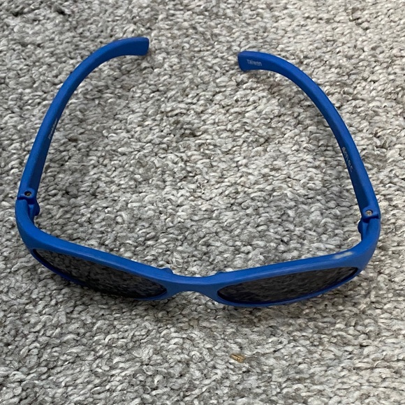 Children’s Colouring Book, Markers & Sunglasses - Picture 3 of 8